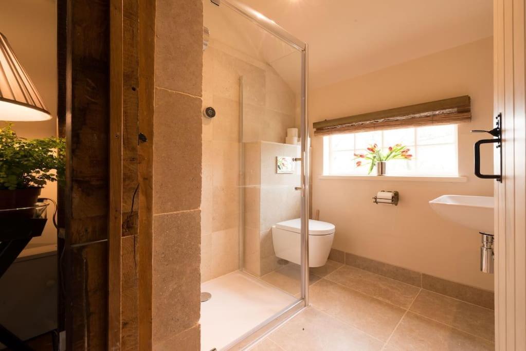 Navigation Cottage On The Historic Sea Lock Overlooking The Nature Reserve Maldon Ngoại thất bức ảnh